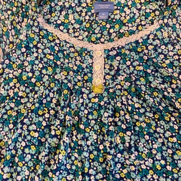 ADORABLE Vera Wang pajamas size medium set - Picture 4 of 5